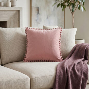 BC HOME Gül Kurusu Minik Ponponlu Lifestyle Kare Yastık Kılıfı