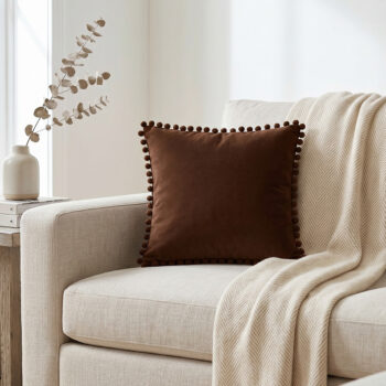 BC HOME Kahve Minik Ponponlu Lifestyle Kare Yastık Kılıfı