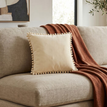 BC HOME Krem Minik Ponponlu Lifestyle Kare Yastık Kılıfı