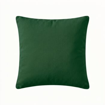 Koyu Yeşil kare kırlent kılıfı, beyaz arka planda önden görünüm; düz dokulu basic model, 45x45 cm.